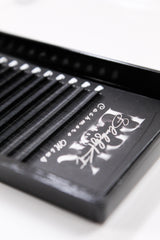 BOTTOMS UP LASH TRAY