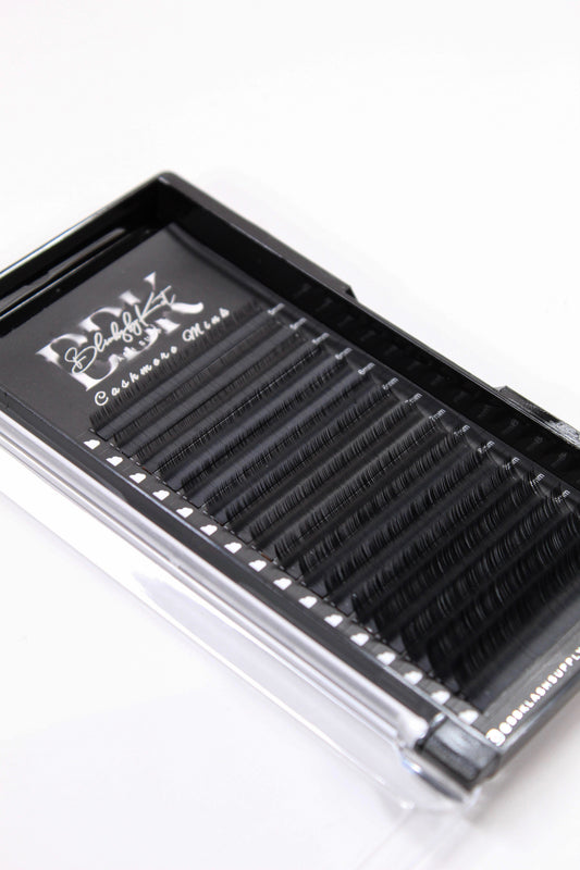 BOTTOMS UP LASH TRAY